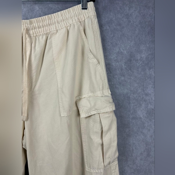 Aerie High Waisted Go-For-It Baggy Cargo Pant in‎ Toasted Coconut Size L - Picture 5 of 10